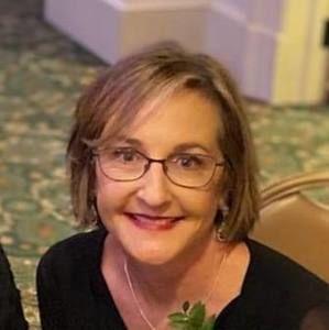 Meet your Posher, Debbie